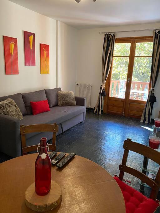 Charmant Appartement Renove Au Coeur Du Village Сен-Мартен-Везюби Экстерьер фото