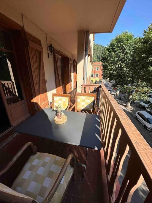 Charmant Appartement Renove Au Coeur Du Village Сен-Мартен-Везюби Экстерьер фото